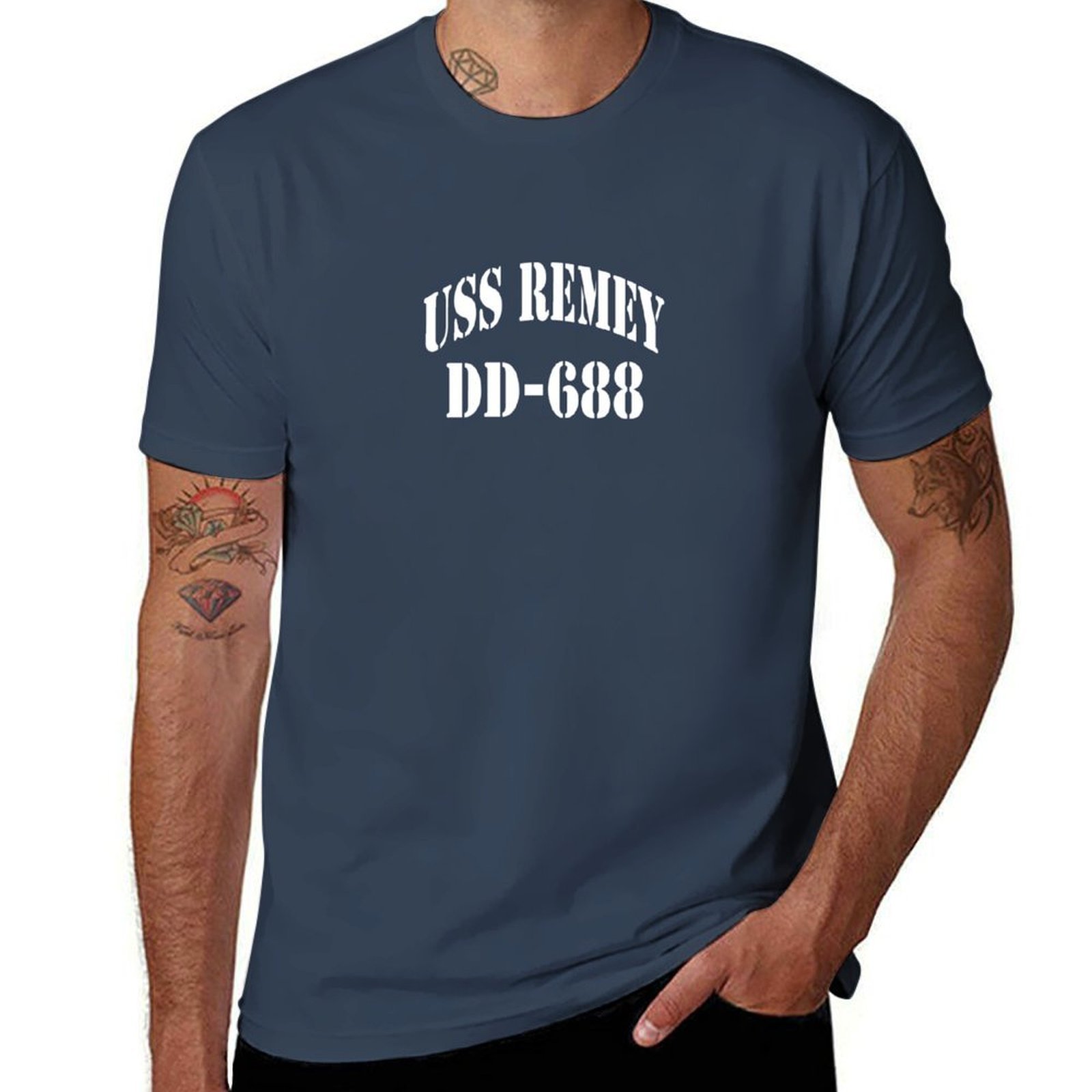 STORE USS (DD-688) SHIP'S REME - Outdoor Sports Store 评论和价格